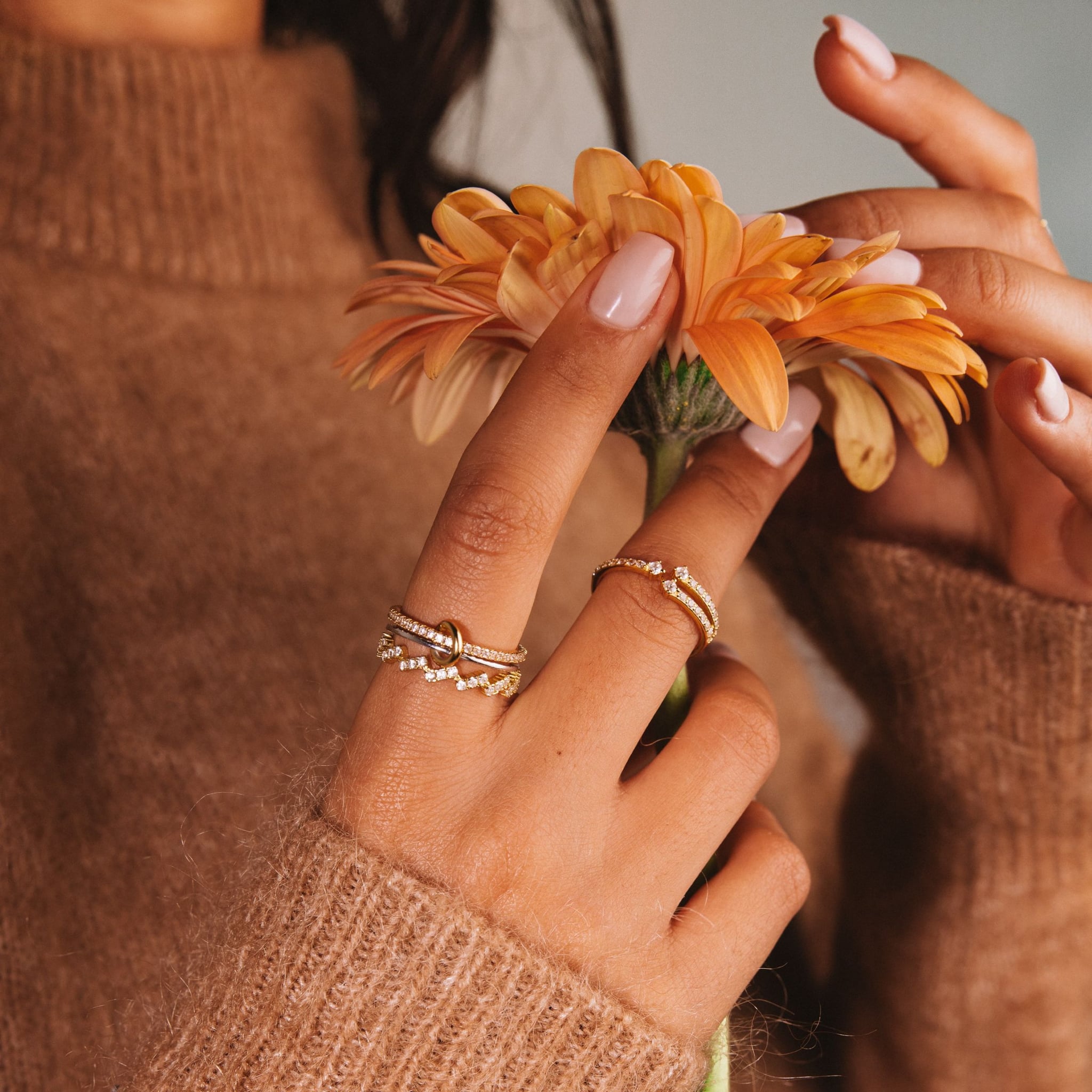 Yellow Lady two-tone linked ring: an 18k gold-plated pavé band and a rhodium-plated band, view 9 of 9